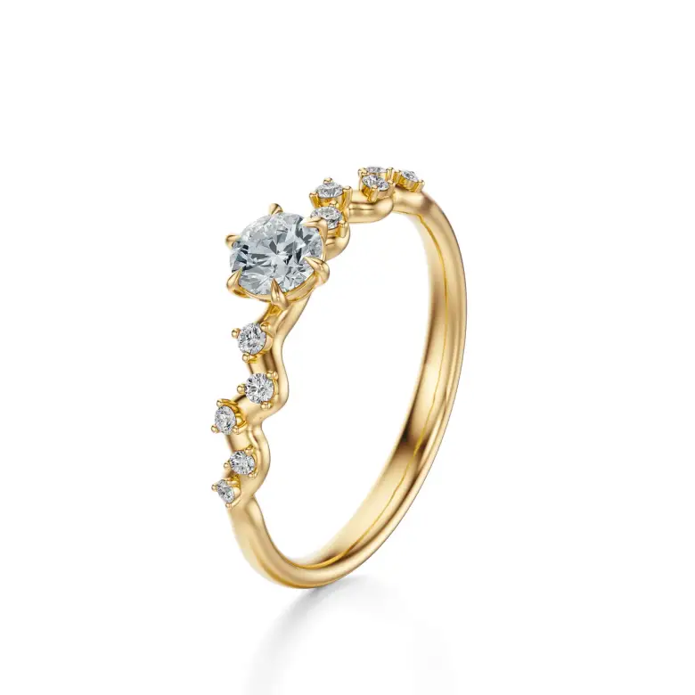 Pierścionek złoty z diamentami